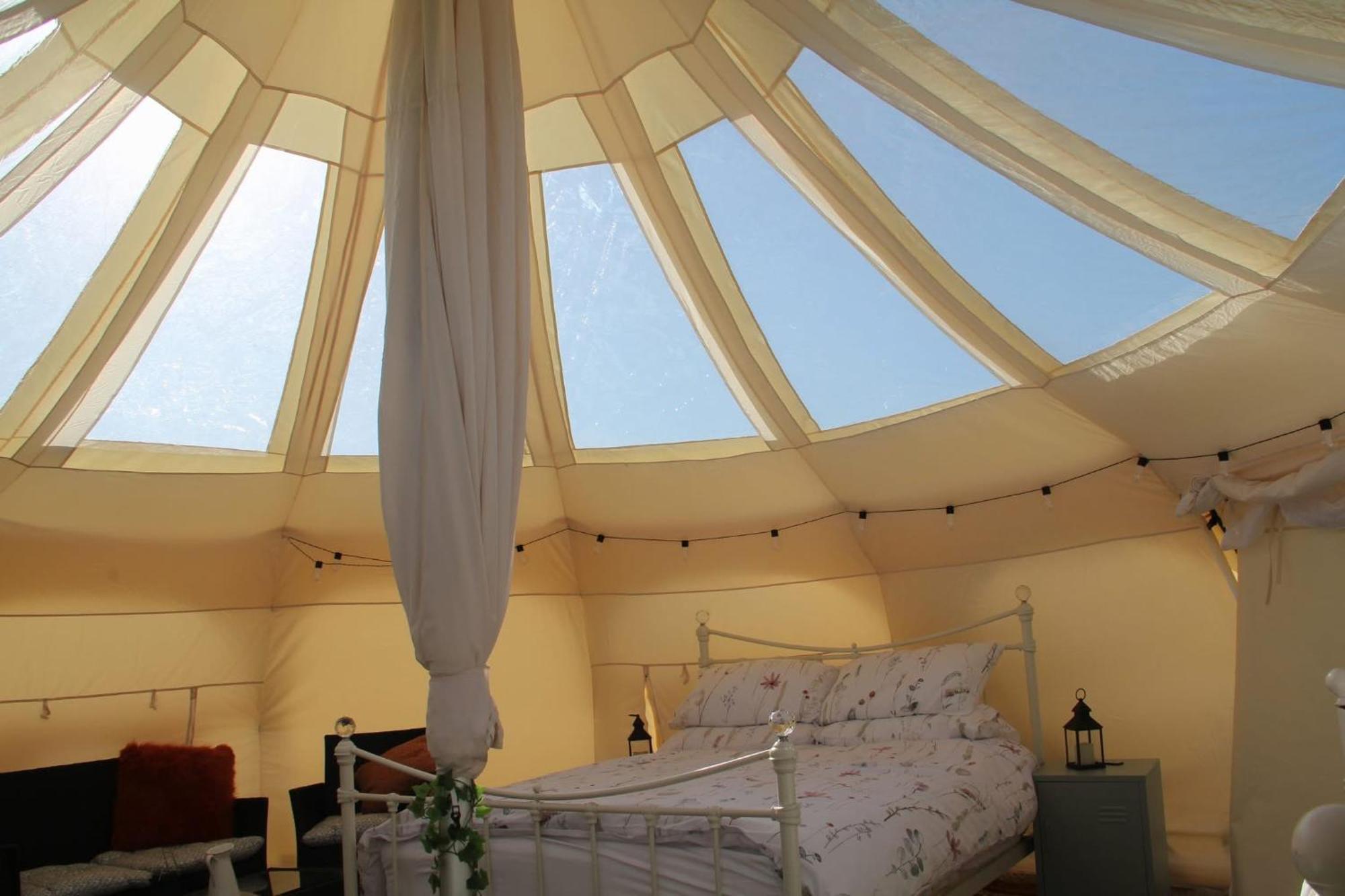 Tal-Y-Fan Farm 6M Stargazer Tent ブリジェンド エクステリア 写真