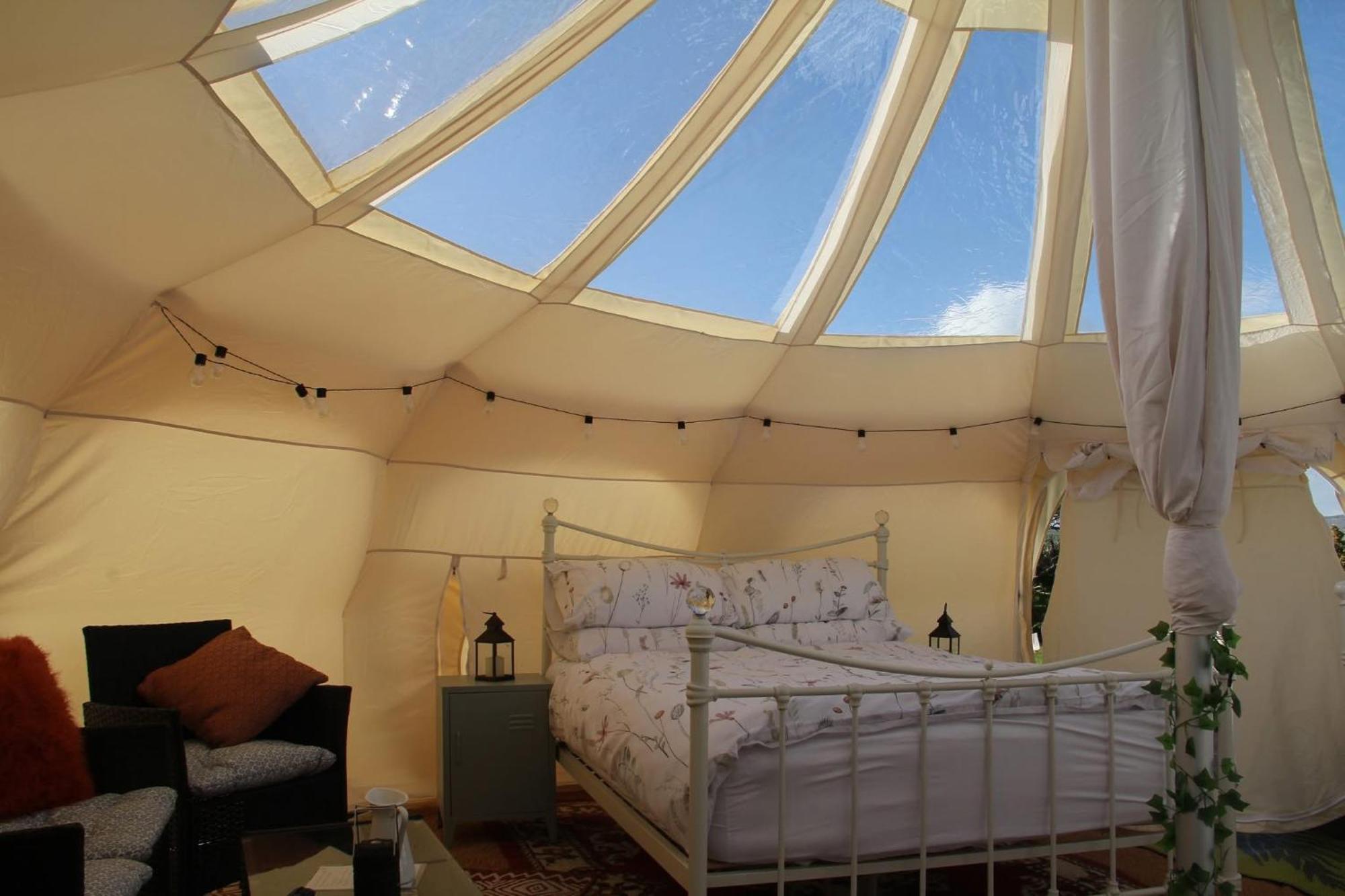 Tal-Y-Fan Farm 6M Stargazer Tent ブリジェンド エクステリア 写真